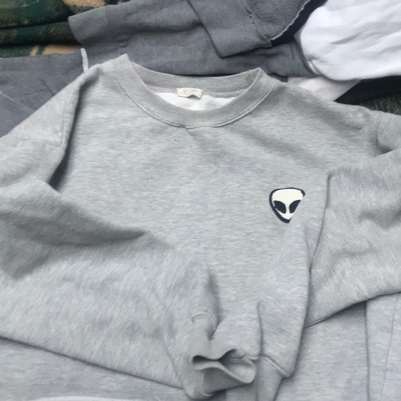 Grey pullover - Picture 2 of 3